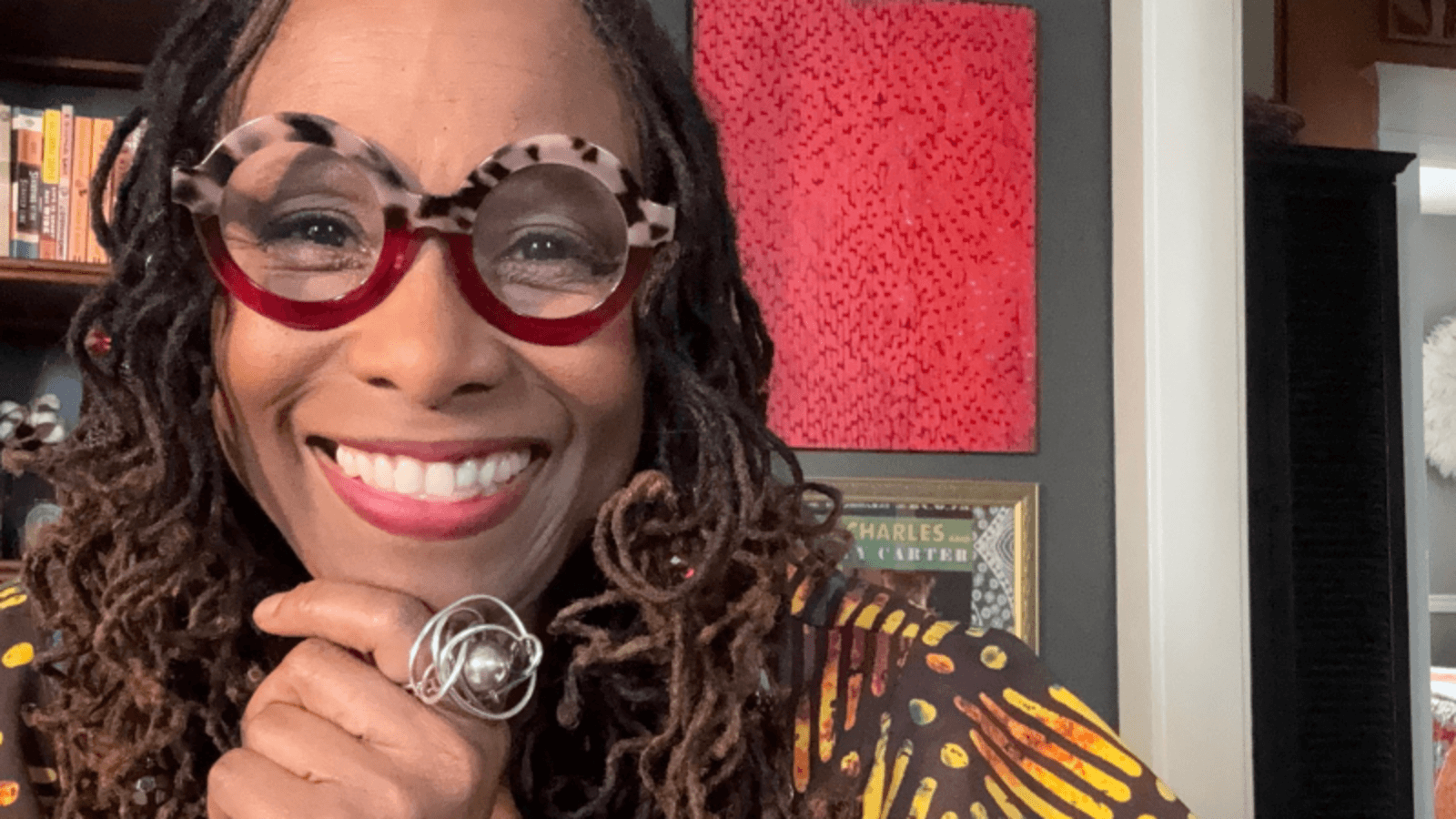 Denise Hart Headshot