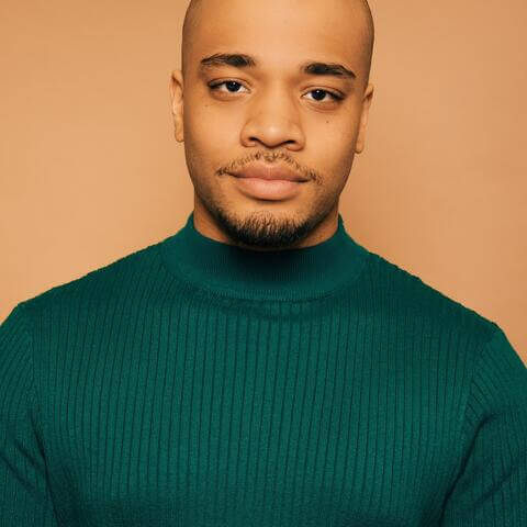 Quinn Taylore Headshot