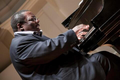 Cyrus Chestnut