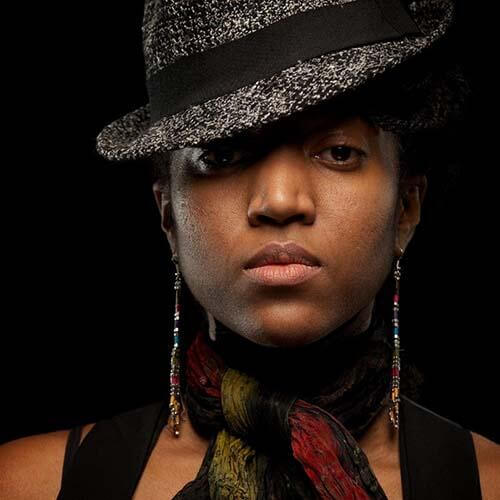 LeeAnet Serious Headshot