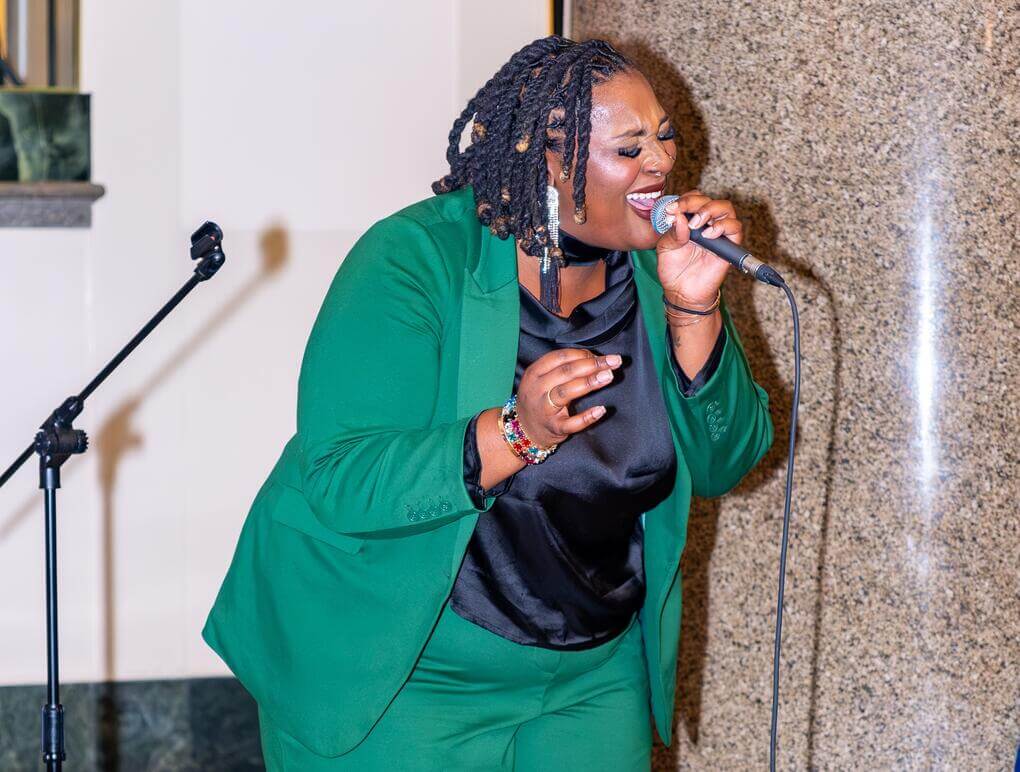 KayaZhanna Donaldson Sings